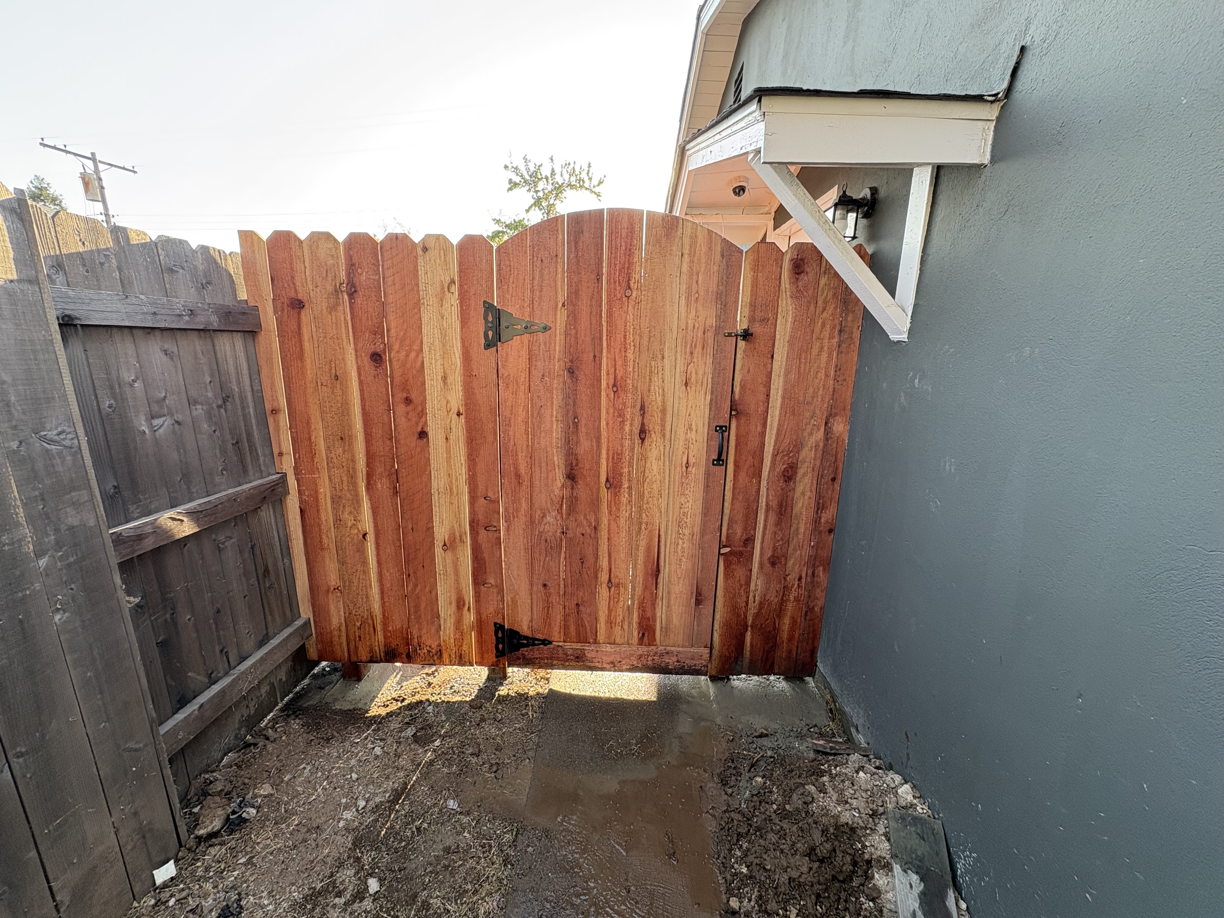 Gilberto — Fence Install work in Elk Grove, CA