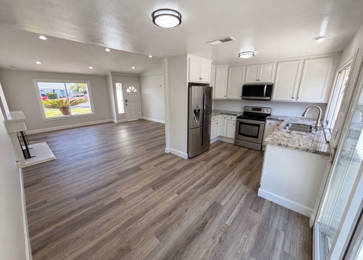Robert — Jardín work in Porter Ranch, CA