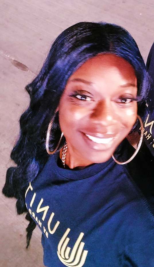 Tanisha work in Davenport, FL